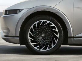 Desain Velg Unik 20 Inch Fractal Alloy Wheels Hyundai Ioniq 5 - Dealer Hyundai Kebon Jeruk